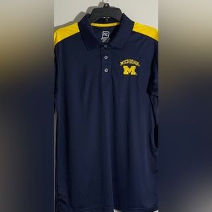 U of M polo shirt medium